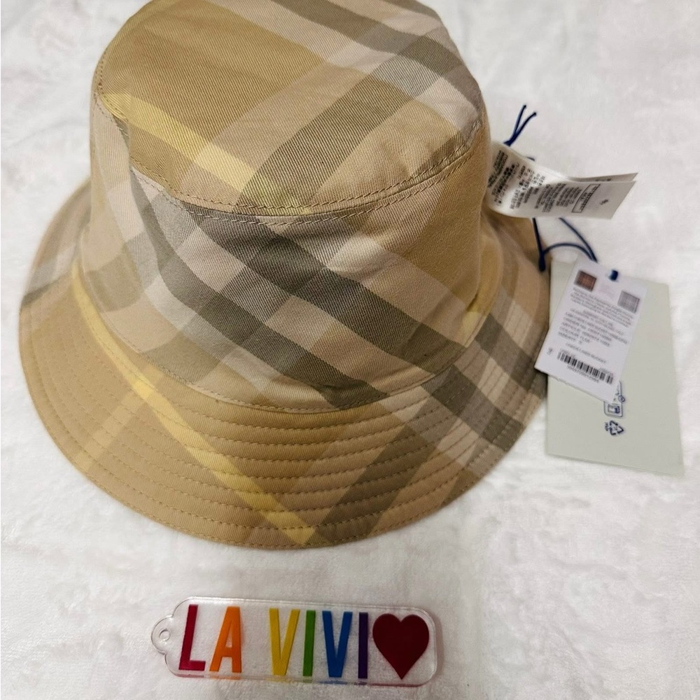 buberry  Bucket Hat